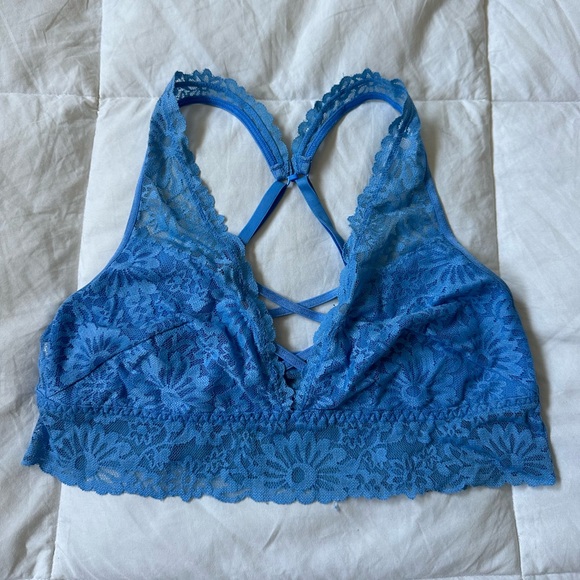 VS PINK Blue Lace Bralette - Picture 1 of 2